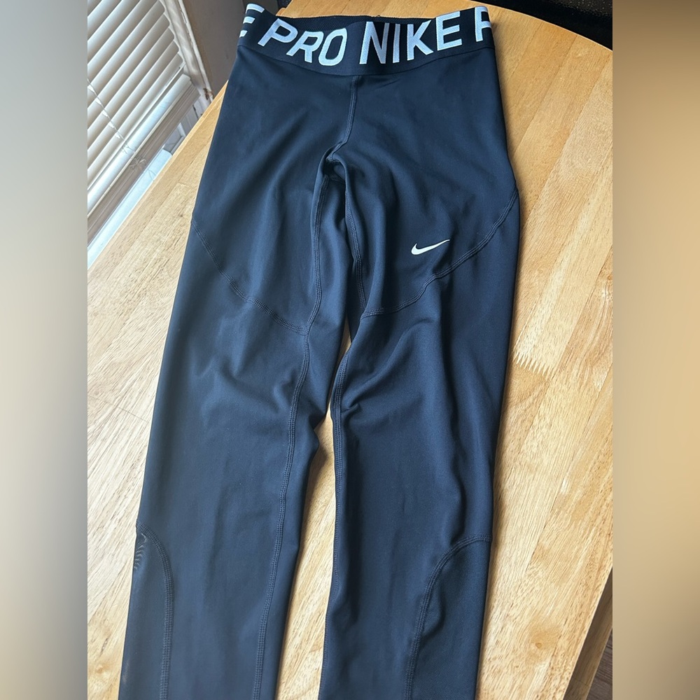 XS Nike pro leggings
